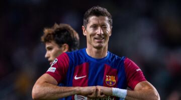 بعد 4 سنوات.. ليفاندوفسكي يودّع جماهير برشلونة برسالة مؤثرة                                                                                                                                                       16/05/2026 04:57 م                                                                                                                                                       ودّع البولندي روبرت ليفاندوفسكي، مهاجم فريق برشلونة، جماهير البلوجرانا اليوم السبت، برسائل مؤثرة، بعد نهاية