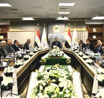 جوهر نبيل يترأس اجتماع مجلس إدارة صندوق التمويل الأهلي لرعاية النشء والشباب والرياضة
                                                
                                                
                                                    12/05/2026 05:06 م
                                                
                                                
                                                    ترأس جوهر نبيل وزير الشباب والرياضة، اليوم الثلاثاء، اجتماع مجلس إدارة صندوق التمويل الأهلي لرعاية النشء والشباب والرياضة،