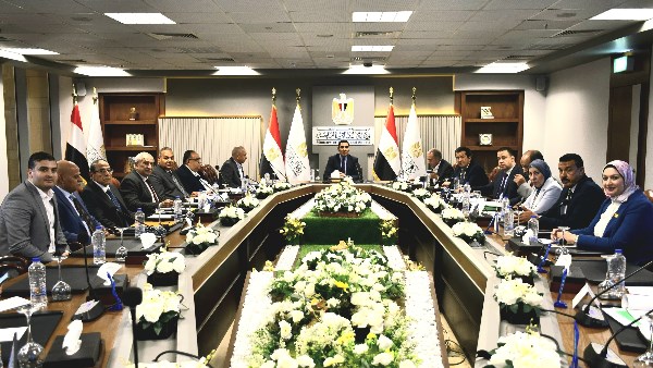 جوهر نبيل يترأس اجتماع مجلس إدارة صندوق التمويل الأهلي لرعاية النشء والشباب والرياضة                                                                                                                                                       12/05/2026 05:06 م                                                                                                                                                       ترأس جوهر نبيل وزير الشباب والرياضة، اليوم الثلاثاء، اجتماع مجلس إدارة صندوق التمويل الأهلي لرعاية النشء والشباب والرياضة،