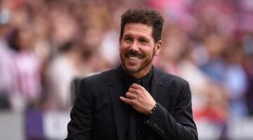 سيميوني: برشلونة أفضل فريق في العالم.. وفخور بإقصائهم مرتين هذا الموسم 11/05/2026 04:36 م أشاد الأرجنتيني دييجو سيميوني، المدير الفني لفريق أتلتيكو مدريد، بالمستوى الذي يقدمه برشلونة هذا الموسم، عقب تتويج الفريق الكتالوني بلقب الدوري الإسباني.