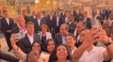 شبانة: العالم كله مرتبك والرئيس الفرنسي يركض بأمان في شوارع الإسكندرية
                                                
                                                
                                                    11/05/2026 02:54 ص
                                                
                                                
                                                    أكد الإعلامي محمد شبانة أن المشهد الذي رافق زيارة الرئيس الفرنسي إيمانويل ماكرون إلى مدينة الإسكندرية يعكس حالة الأمن والاستقرار التي تتمتع بها مصر، على حد تعبيره.