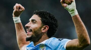 عملاق عالمي يترقب.. مانشستر سيتي منفتح على بيع عمر مرموش.. اعرف السبب                                                                                                                                                    15/05/2026 03:29 م                                                                                                                                                    كشف الإعلامي إبراهيم عبد الجواد عن مفاجأة بشأن بيع اللاعب عمر مرموش من مانشستر سيتي .