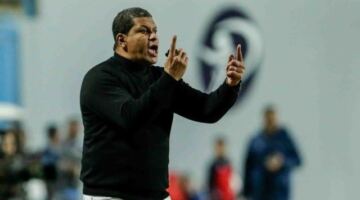 غزل المحلة ينفي التفاوض مع أجهزة فنية.. ويؤكد ثقته في علاء عبدالعال
                                                
                                                
                                                    12/05/2026 02:38 م
                                                
                                                
                                                    نفي نادي غزل المحلة ما تردد خلال الساعات الماضية بشأن الدخول في مفاوضات مع أي أجهزة فنية لتولي القيادة الفنية للفريق الأول.