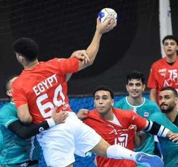 منتخب اليد يواجه أيسلندا وديًا اليوم استعدادًا لمونديال 2027
                                                
                                                
                                                    15/05/2026 04:48 م
                                                
                                                
                                                    يخوض منتخب مصر لكرة اليد مواجهة ودية جديدة اليوم الجمعة أمام منتخب أيسلندا، في إطار الاستعدادات