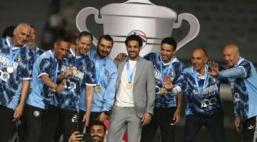 مهند لاشين: أسعى لحجز مكان في منتخب مصر 11/05/2026 02:07 ص أعرب مهند لاشين لاعب نادي بيراميدز عن سعادته بالتتويج بلقب كأس مصر على حساب نادي زد، مؤكدًا أن البطولة تُعد من البطولات المهمة والمحببة داخل النادي.